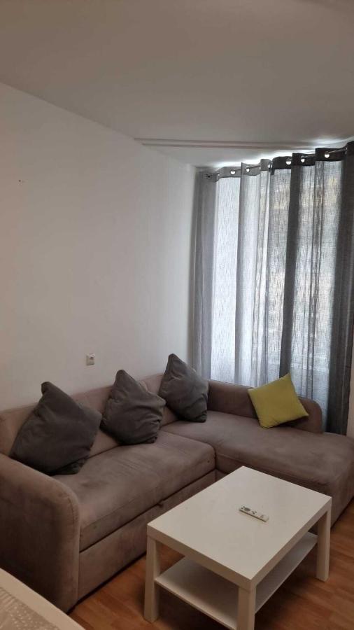 Premier Triple Room Mz Wien Exteriör bild