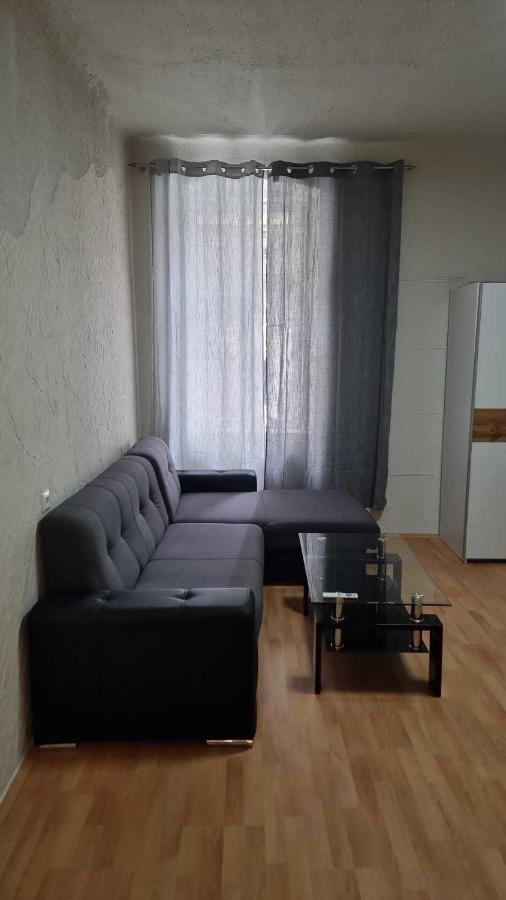Premier Triple Room Mz Wien Exteriör bild